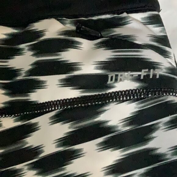 NIKE PRINTED RELAY DRI FIT STAY WARM RUNNING XS Black White - Picture 9 of 11